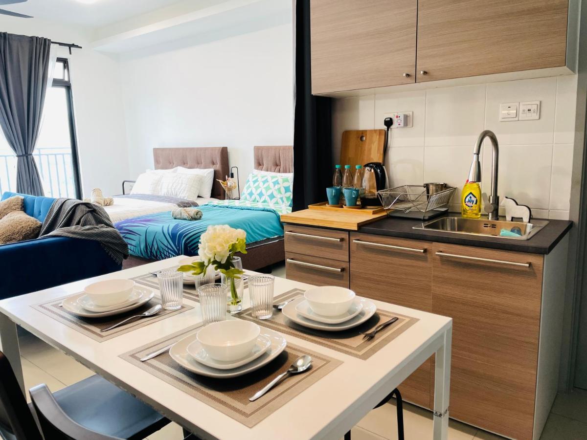 High Floor Studio Austin Regency Mount Austin W Balcony 3 Plus 1Pax 5 Mins Aeon Джохор-Бару Экстерьер фото